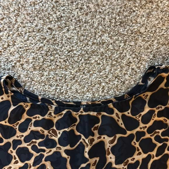 Gorgeous Malachite Satin dressing gown size 3 - Picture 4 of 5